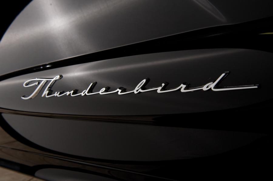  Ford Thunderbird Convertible 1960 года  (фото 3 из 30)